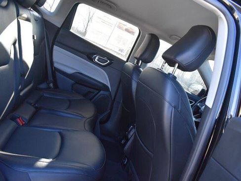 Used 2022 Jeep Compass Limited AWD/4WD image 17