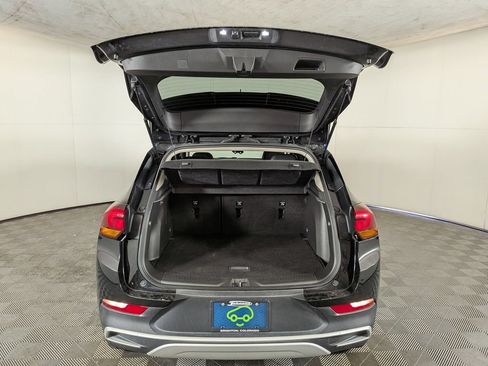 Certified 2023 Buick Encore GX Preferred w/ Cold Weather Comfort Package AWD/4WD image 10