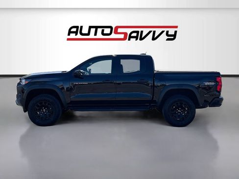 Used 2024 Chevrolet Colorado Trail Boss w/ Technology Package AWD/4WD image 4