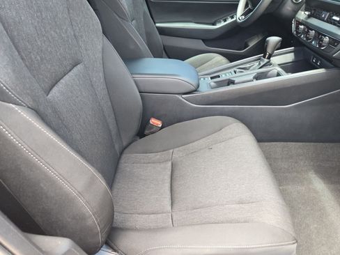Used 2025 Honda Accord SE image 19