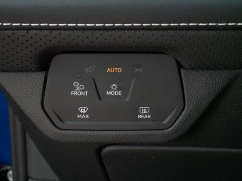 Certified 2025 Volkswagen Atlas SEL AWD/4WD image 27