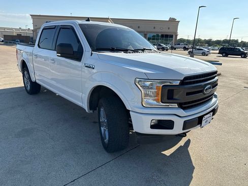 Used 2019 Ford F150 XLT w/ Equipment Group 302A Luxury AWD/4WD image 18