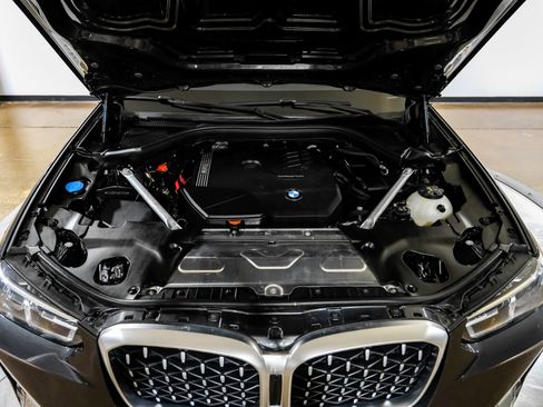 Used 2025 BMW X4 xDrive30i image 53