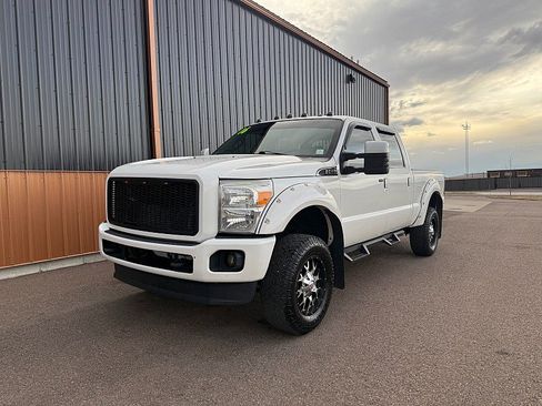 Used 2016 Ford F350 Lariat AWD/4WD image 2