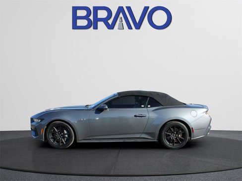 Used 2024 Ford Mustang GT Premium image 7