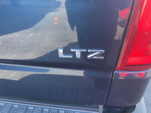 Used 2019 Chevrolet Silverado 1500 LTZ w/ LTZ Plus Package image 9