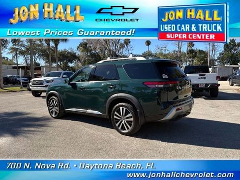 Used 2025 Nissan Pathfinder Platinum w/ Cargo Package image 7