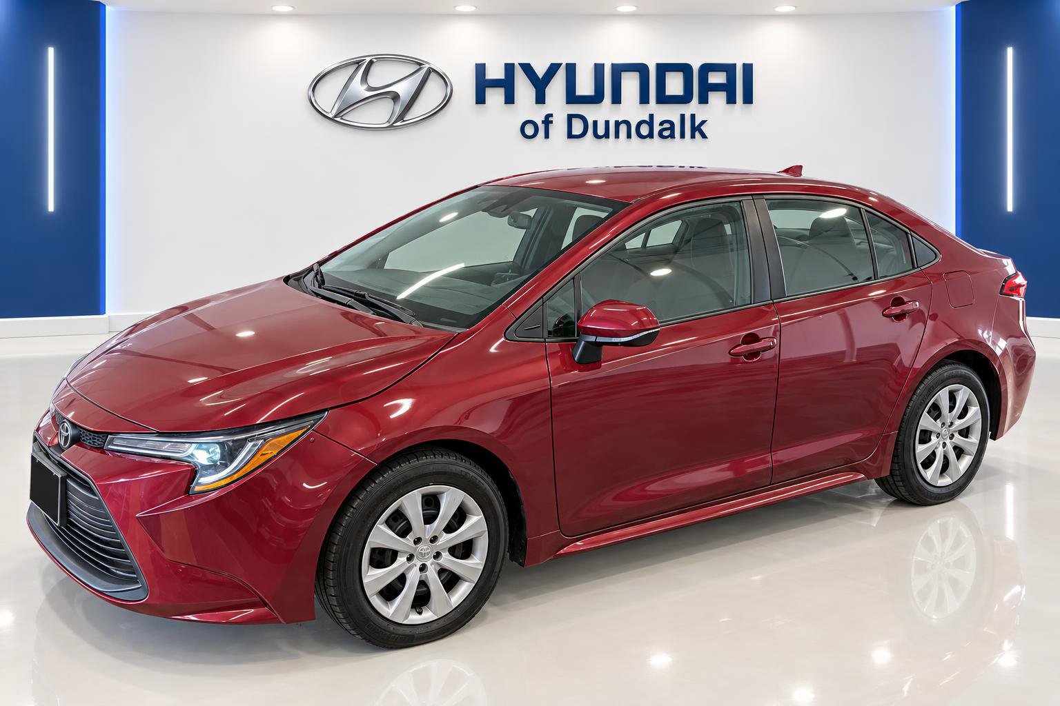 Used 2024 Toyota Corolla LE FWD image 1