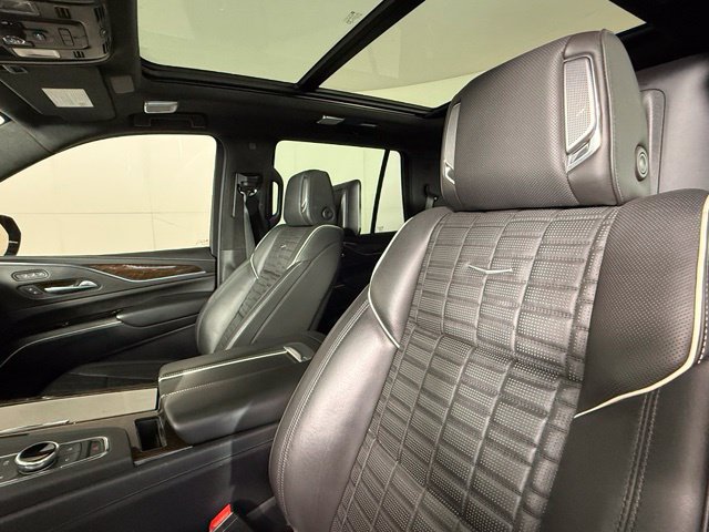 Used 2021 Cadillac Escalade Sport Platinum RWD image 14