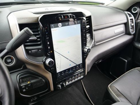 Used 2024 RAM 5500 Laramie image 22