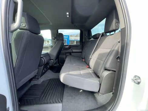Used 2025 Chevrolet Silverado 3500 W/T image 17