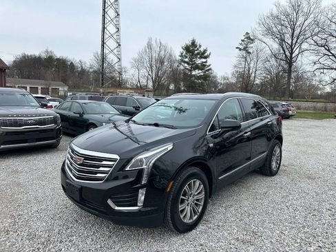 Used 2017 Cadillac XT5 Luxury image 1
