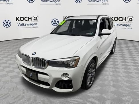 Used 2017 BMW X3 xDrive28i image 3
