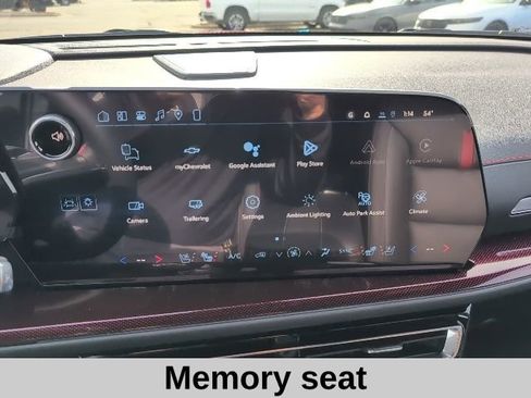 New 2026 Chevrolet Traverse RS w/ LPO, Floor Liner Package image 7