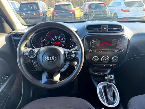 Used 2016 Kia Soul image 18