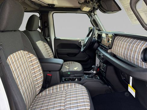 New 2026 Jeep Wrangler Unlimited Sport AWD/4WD image 17