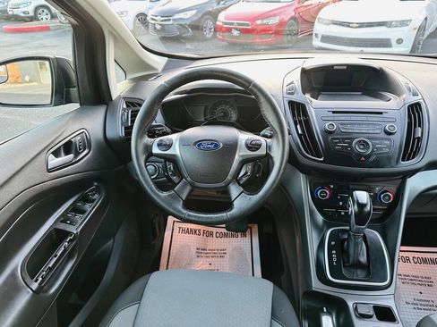 Used 2017 Ford C-MAX SE w/ Interior Protection Package FWD image 11