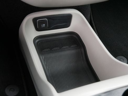 Certified 2023 Chrysler Voyager LX FWD image 30
