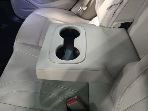 Used 2018 Buick Regal Essence w/ Driver Confidence Package #1 image 19