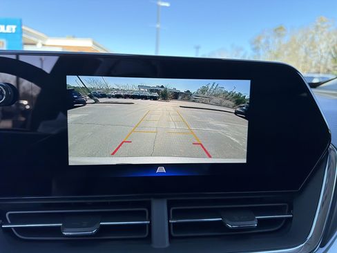 New 2026 Chevrolet Trax ACTIV w/ Sunroof Package image 29