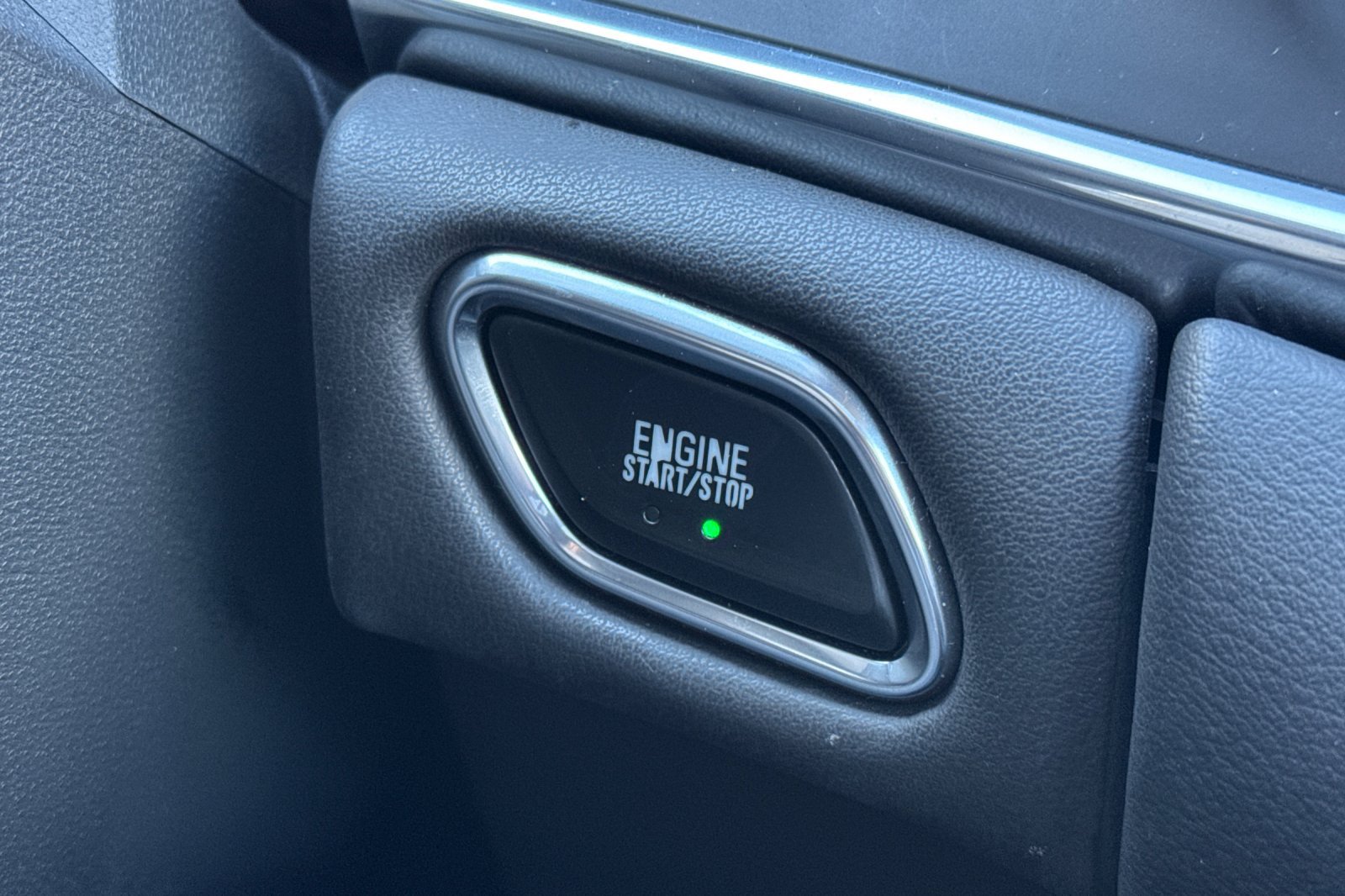 Used 2017 Buick LaCrosse Essence w/ Dynamic Driver Package FWD image 22
