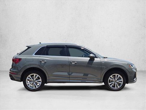 Used 2023 Audi Q3 2.0T Premium AWD/4WD image 4