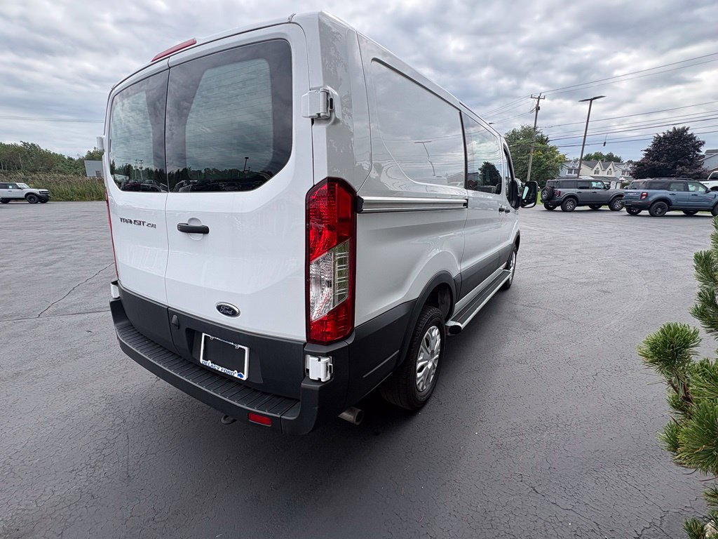 Used 2025 Ford Transit 250 Low Roof w/ Exterior Upgrade Package RWD image 5