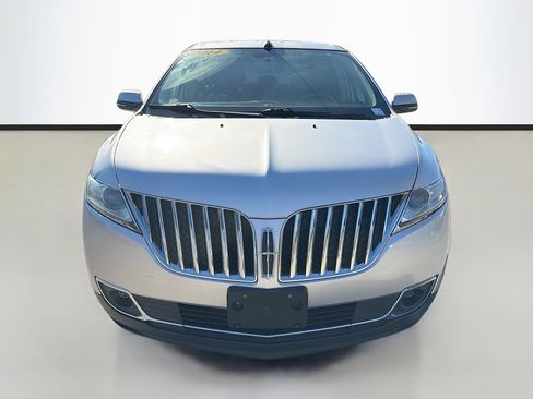 Used 2014 Lincoln MKX Base w/ Equipment Group 101A image 8