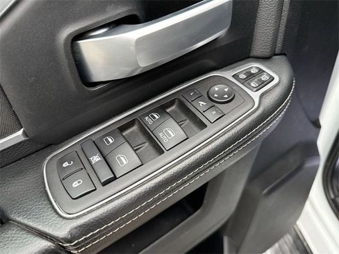 Used 2024 RAM 3500 Big Horn image 13