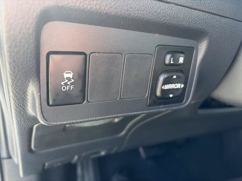 Used 2011 Toyota Corolla S FWD image 38