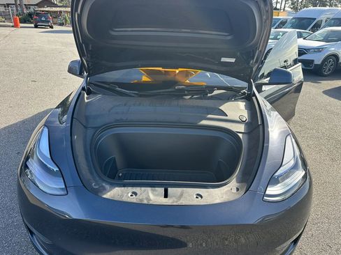 Used 2024 Tesla Model Y Long Range image 23