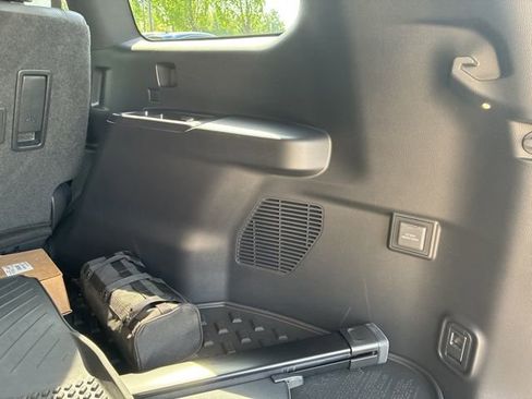 Used 2025 Lexus GX 550 AWD/4WD image 48
