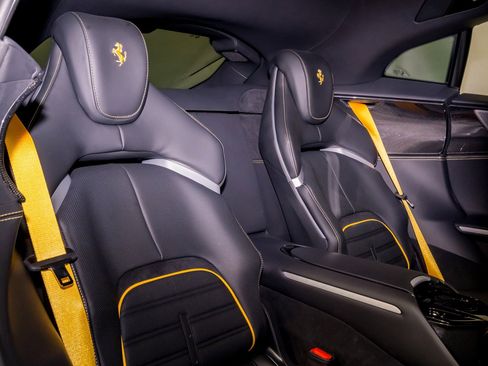 Used 2024 Ferrari Purosangue AWD/4WD image 35