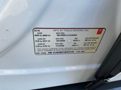 Used 2016 Tesla Model X 90D image 19