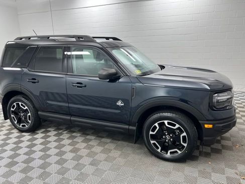 Used 2023 Ford Bronco Sport Outer Banks w/ Tech Package AWD/4WD image 4