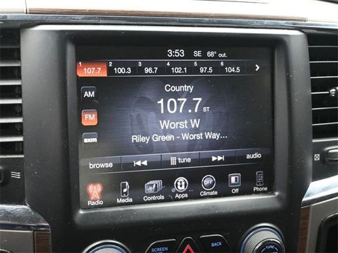 Used 2015 RAM 1500 Laramie image 34