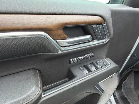 Certified 2024 Chevrolet Silverado 1500 High Country w/ High Country Premium Package AWD/4WD image 12