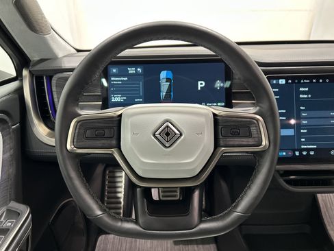 Used 2024 Rivian R1S Adventure AWD/4WD image 28