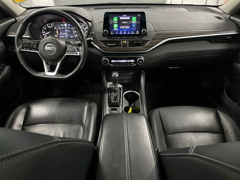 Used 2020 Nissan Altima 2.5 SL AWD/4WD image 2