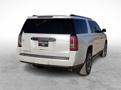 Used 2017 GMC Yukon XL Denali w/ Open Road Package image 10