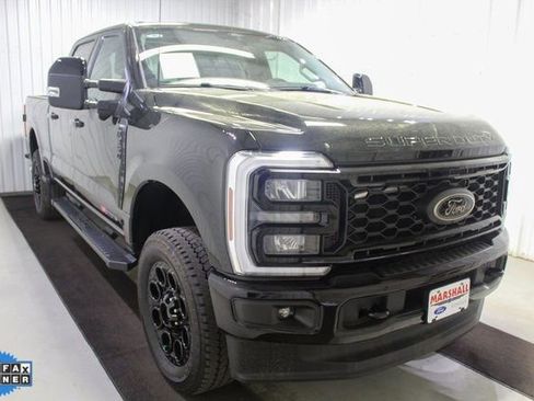 Used 2025 Ford F350 Lariat w/ Black Appearance Package image 1