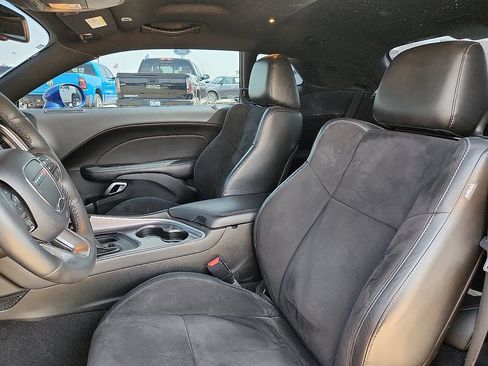 Used 2019 Dodge Challenger R/T w/ Plus Package RWD image 9