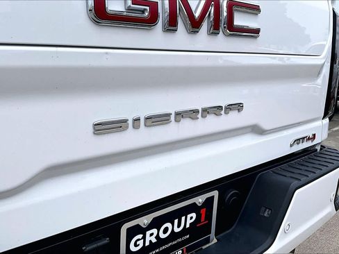 Used 2025 GMC Sierra 2500 AT4 w/ AT4 Premium Plus Package AWD/4WD image 29