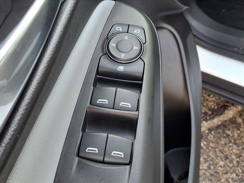 Used 2024 Buick Envista Preferred w/ Convenience I Package image 5