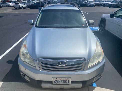 Used 2012 Subaru Outback 2.5i Limited AWD/4WD image 6