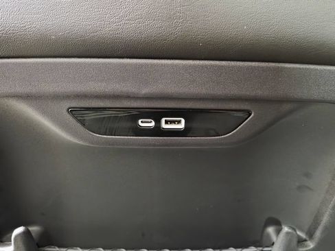 New 2026 Chrysler Pacifica Select FWD image 29