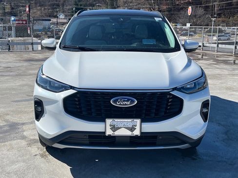 New 2026 Ford Escape Platinum w/ Premium Technology Package image 5