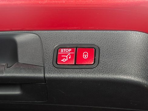 Used 2021 Mercedes-Benz GLB 250 image 27