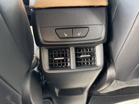 Used 2026 Chevrolet Equinox ACTIV w/ Convenience Package III FWD image 25