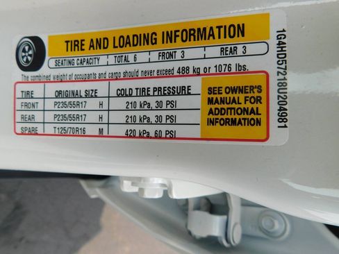 Used 2008 Buick Lucerne CXL w/ Driver Confidence Package FWD image 21